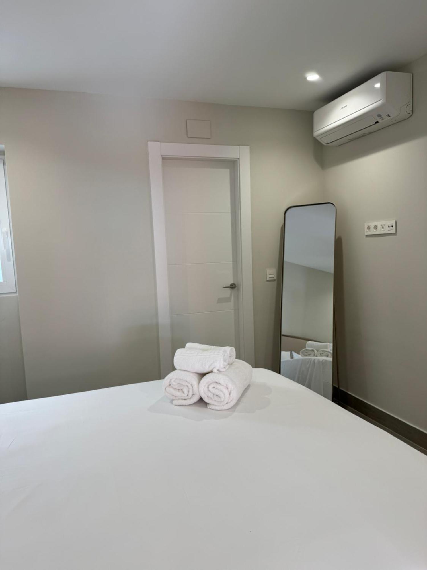 Navas 101 Cosmopolitan Loft Apartment Granada Luaran gambar